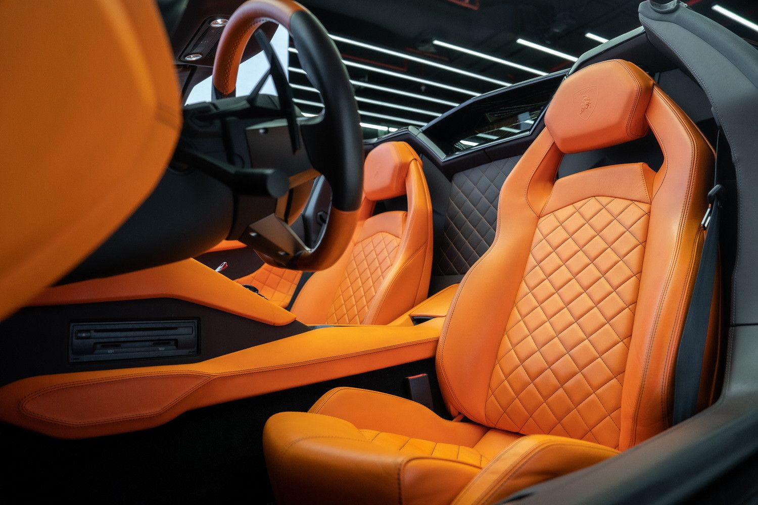 2015 لامبورجيني أفندايتر LP780-4 Ultimae