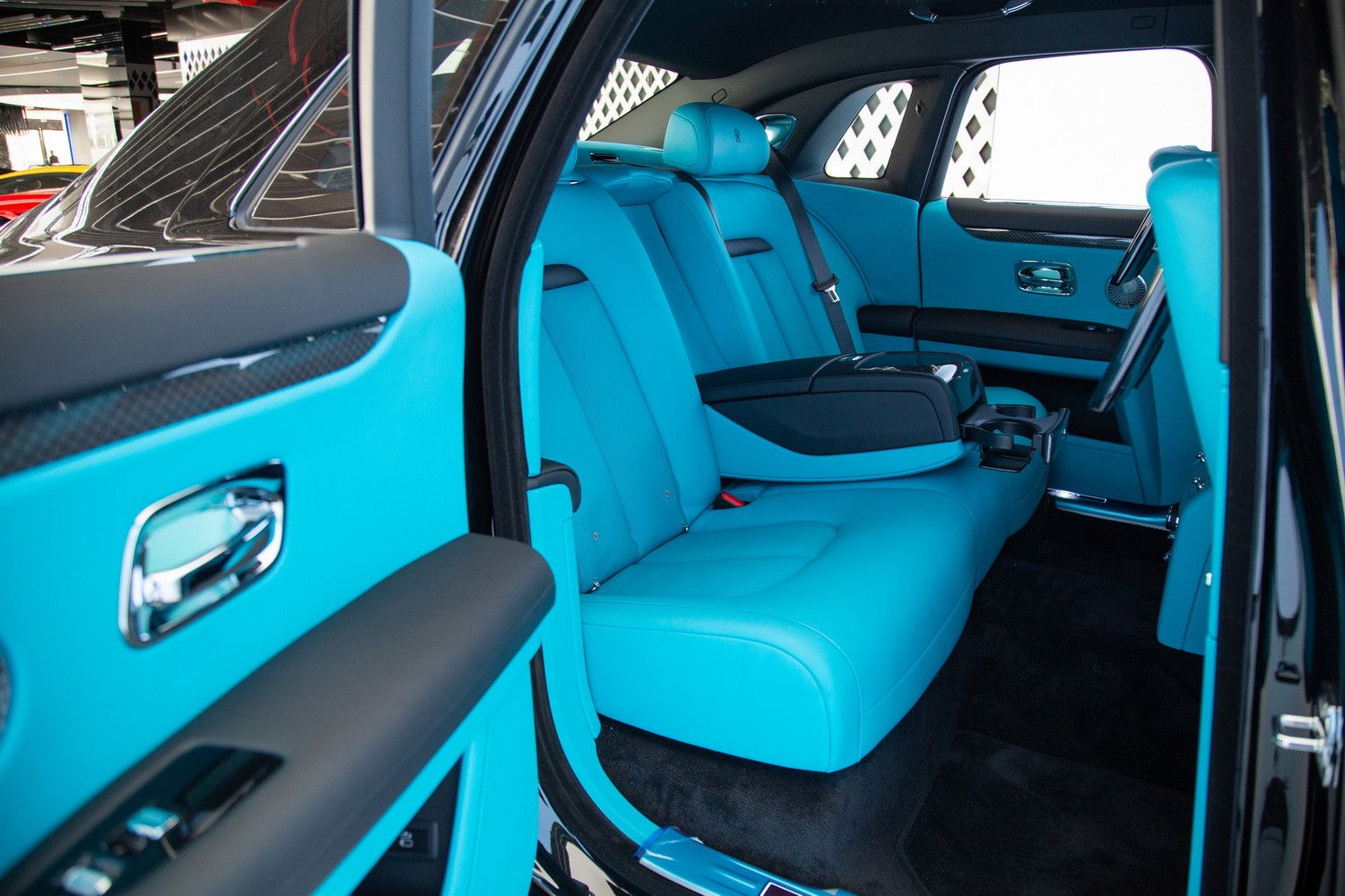 2023 رولز رويس جوست Black Badge