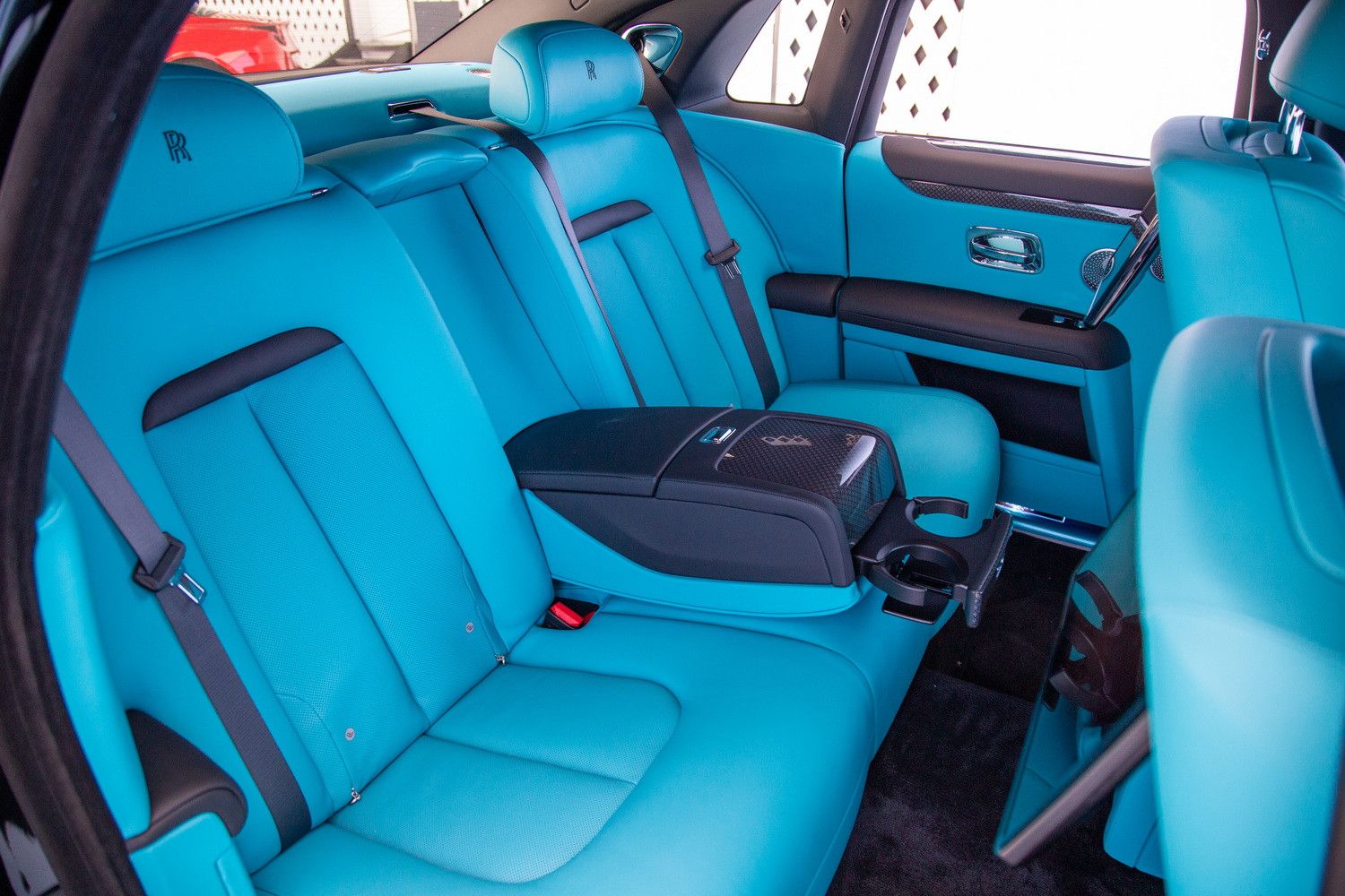 2023 رولز رويس جوست Black Badge