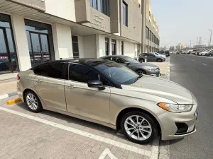 2019 فورد فيجن V6 Sport
