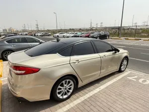 2019 فورد فيجن V6 Sport