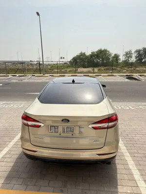2019 فورد فيجن V6 Sport