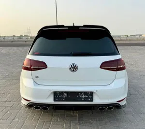 2017 Volkswagen Golf R