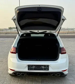 2017 Volkswagen Golf R
