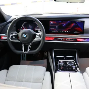 2024 بي أم دابليو الفئة - 7 760I xDrive