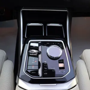 2024 بي أم دابليو الفئة - 7 760I xDrive