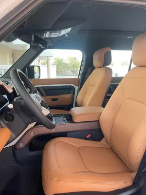 2024 Land Rover Defender 110 SE