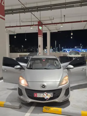 2013 Mazda 3 Select