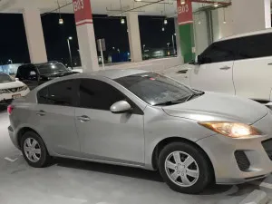 2013 Mazda 3 Select