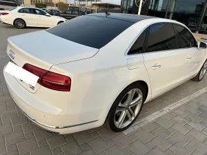 2015 اودي آي ٨ L