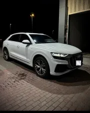 2021 Audi Q8 Premium Plus