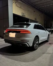 2021 Audi Q8 Premium Plus