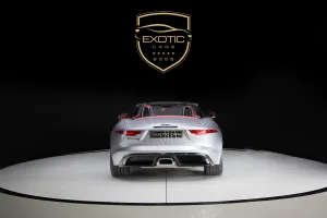 2022 جاكوار الفئة - اف P450