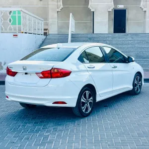 2014 هوندا سيتي LX