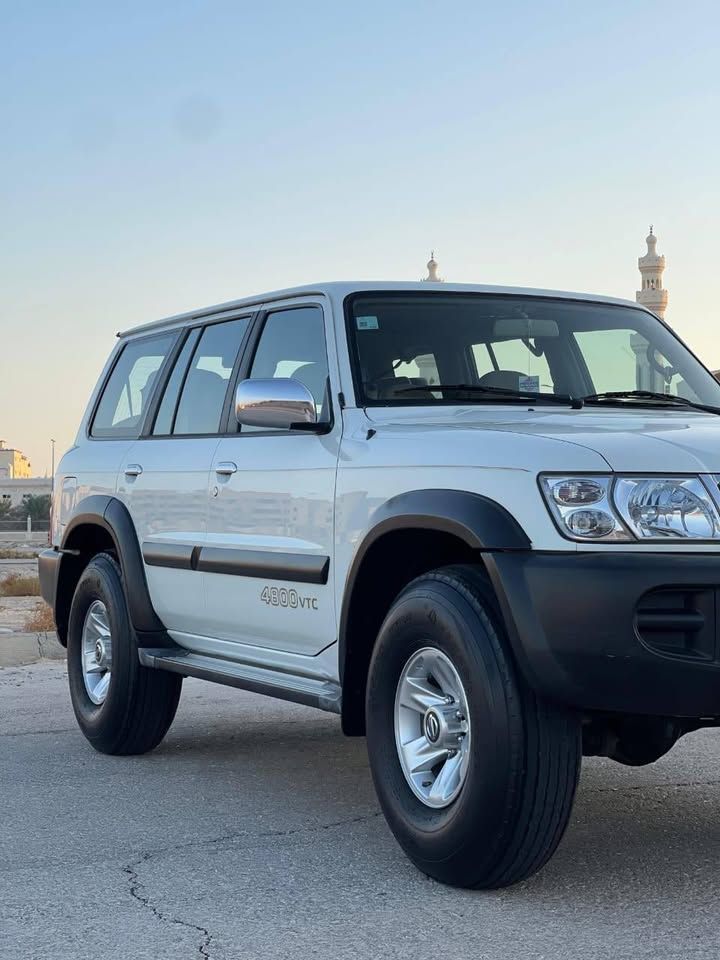 2003 نيسان بترول سوبر سفاري Safari AT