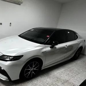2021 تويوتا كامري GLX