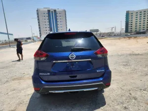 2018 نيسان روج SV