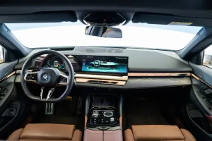 2024 بي أم دابليو i5 - اي ٥
