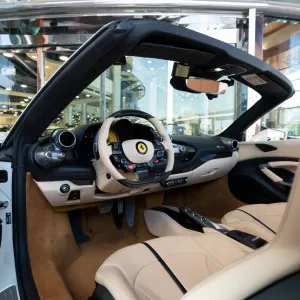 2021 فيراري اف 8  سبايدر