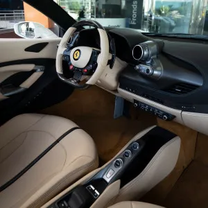 2021 فيراري اف 8  سبايدر