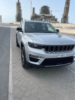 2024 جييب جراند شيروكي SRT8