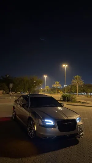2017 كرايسلر ٣٠٠ S