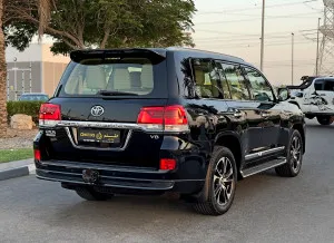 2021 تويوتا لاند كروزر GXR GT