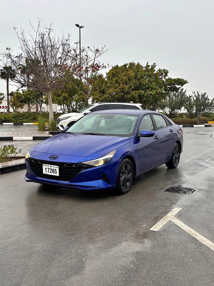 2022 Hyundai Elentra SE