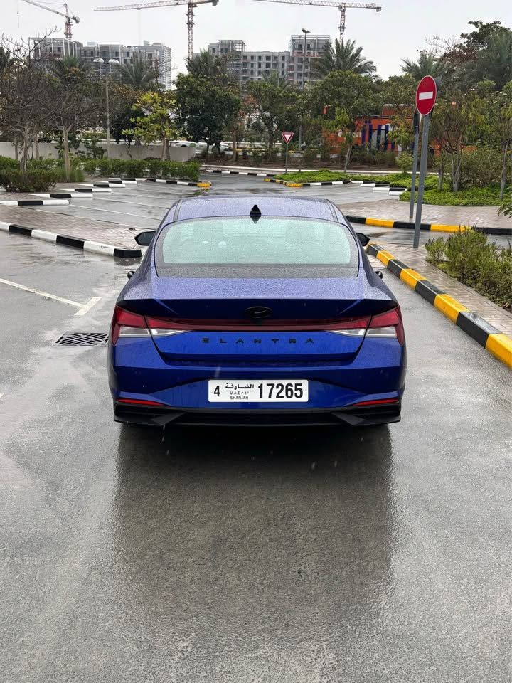 2022 Hyundai Elentra SE