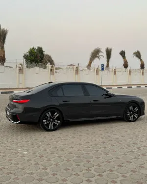 2023 بي أم دابليو الفئة - 7 740Li