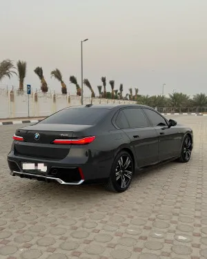 2023 بي أم دابليو الفئة - 7 740Li