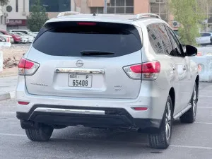 2015 Nissan Pathfinder LE