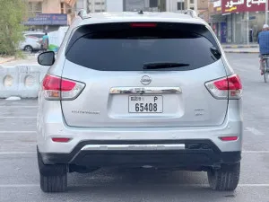 2015 Nissan Pathfinder LE