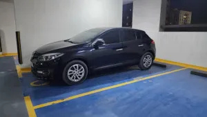 2015 رينو ميجان LE