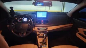 2015 رينو ميجان LE