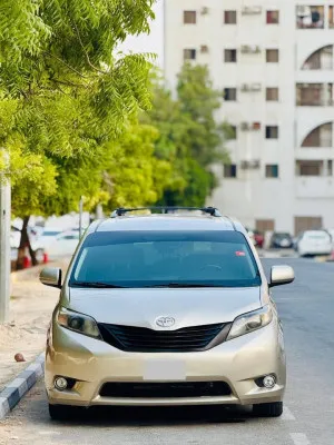 2015 Toyota Sienna LE