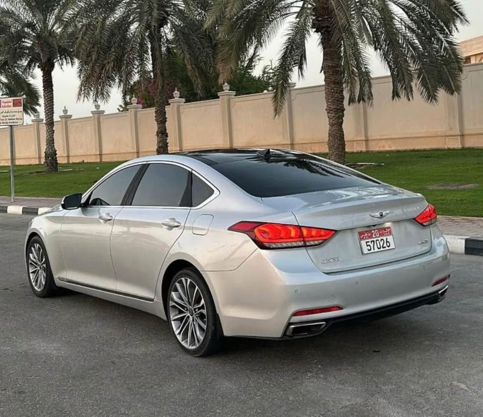 2015 جينيسس جي ٨٠ Base