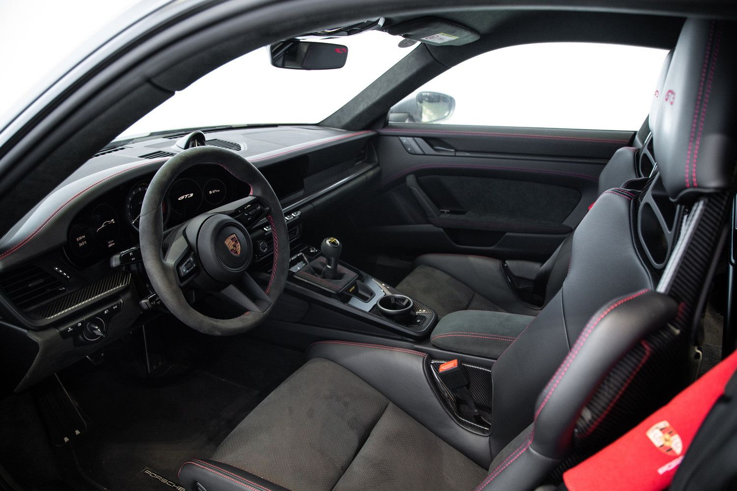 2022 بورش 911 كاريرا GT3