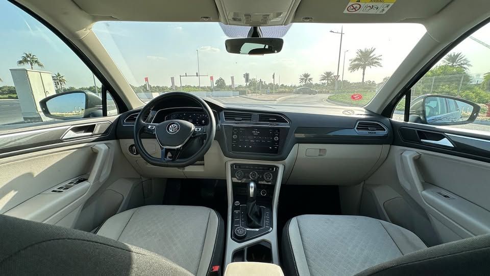 2020 فولجس فاجن تيغوان SE R-Line Black