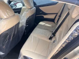 2021 لكزس ES - اي اس Es350