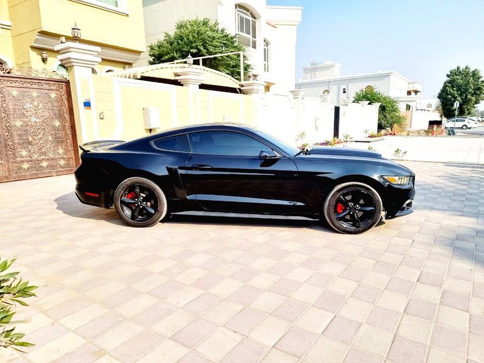 2017 فورد موستانج EcoBoost