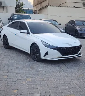 2021 Hyundai Avante SE
