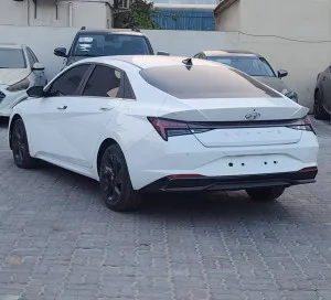 2021 Hyundai Avante SE