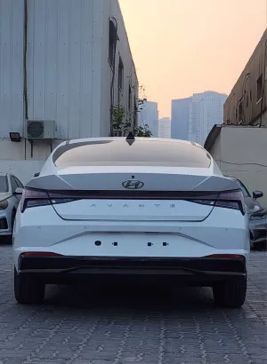 2021 Hyundai Avante SE