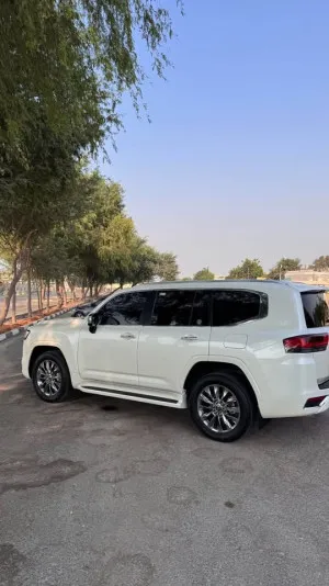 2023 Toyota Land Cruiser VXR