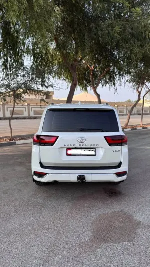 2023 Toyota Land Cruiser VXR