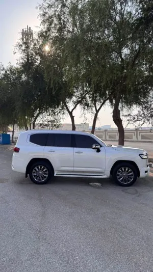 2023 Toyota Land Cruiser VXR