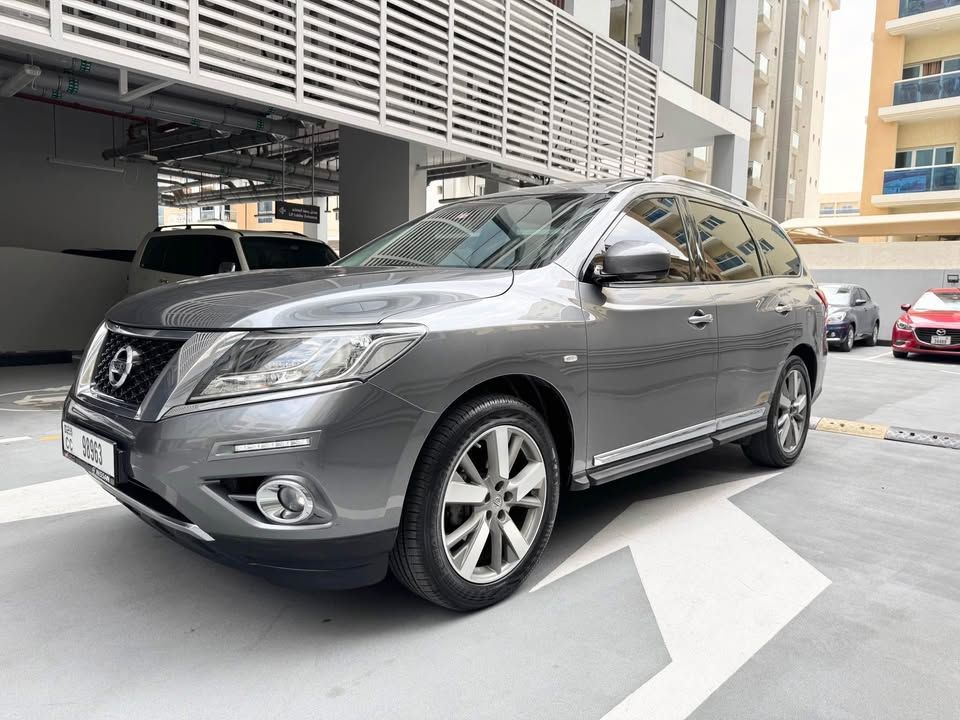 2017 نيسان باثفايندر SE