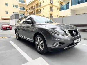 2017 نيسان باثفايندر SE