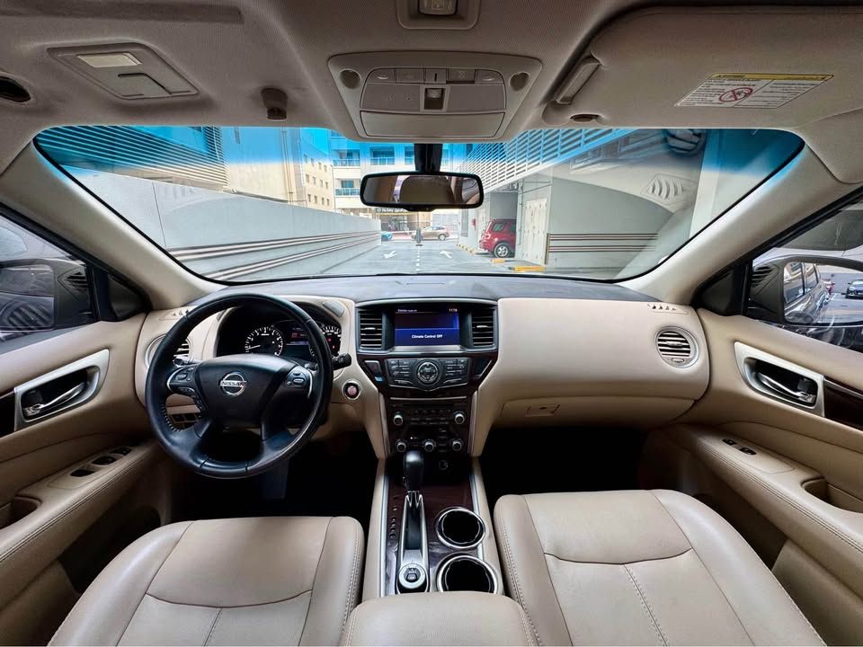 2017 نيسان باثفايندر SE